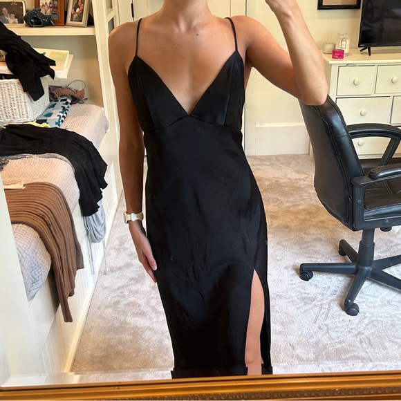 Backless Maxi Dress - Picture 1 of 5